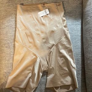 Soma Shape-wear thigh slimmer bike  warm amber  New With Tags Sz Xxl